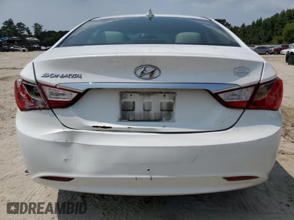 ✅ 2013 Hyundai Sonata GLS • VIN: 5NPEB4AC0DH611557 • Lot: 67868014. Listed on Copart with 240,094 mi. Free auction sales archive from the USA and detailed vehicle history report at DreamBid. Image 6.