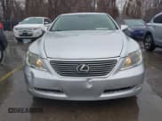 ✅ 2007 Lexus LS 460 L • VIN: JTHGL46F375013281 • Lot: 41725707. Listed on IAAI with 197,202 mi. Free auction sales archive from the USA and detailed vehicle history report at DreamBid. Image 6.