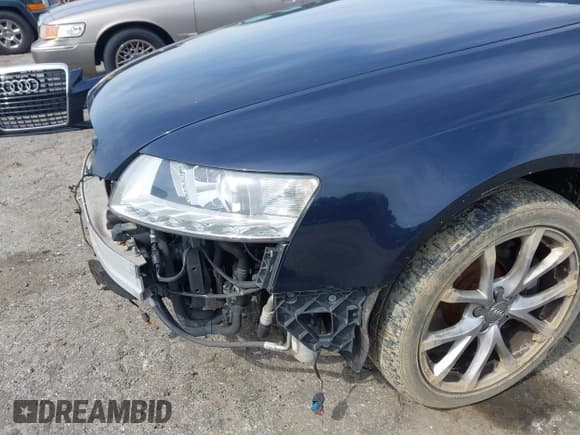 ✅ 2011 Audi A6 Premium Plus • VIN: WAUFGAFB2BN002422 • Lot: 41795458. Wystawiony na IAAI z przebiegiem 94 684 mil. Bezpłatny archiwum sprzedaży aukcyjnych z USA i szczegółowy raport historii pojazdu na DreamBid. Zdjęcie 16.