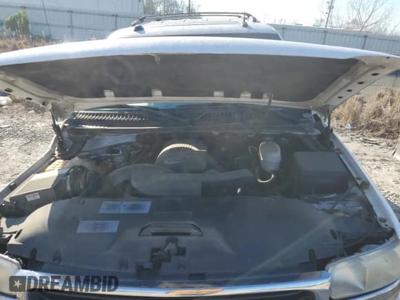 ✅ 2005 GMC Yukon SLT • VIN: 1GKEC13T85R238694 • Лот: 41250944. Опубликован ранее на Copart с пробегом 309 584 миль. Бесплатный доступ к архиву аукционных продаж из США и подробный отчёт об истории автомобиля на DreamBid. Изображение 12.