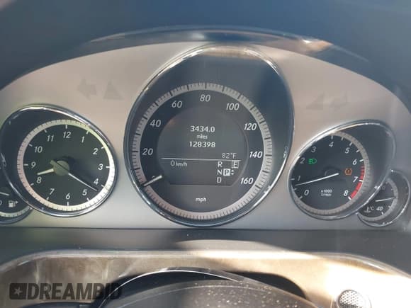 ✅ 2011 Mercedes-Benz E 550 Luxury • VIN: WDDHF7CB0BA290489 • Lot: 42722236. Listed on IAAI with 128,395 mi. Free auction sales archive from the USA and detailed vehicle history report at DreamBid. Image 7.