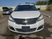 ✅ 2016 Chevrolet Traverse LT • VIN: 1GNKRGKD7GJ344380 • Lot: 81057905. Wystawiony na Copart z przebiegiem 185 071 mil. Bezpłatny archiwum sprzedaży aukcyjnych z USA i szczegółowy raport historii pojazdu na DreamBid. Zdjęcie 5.