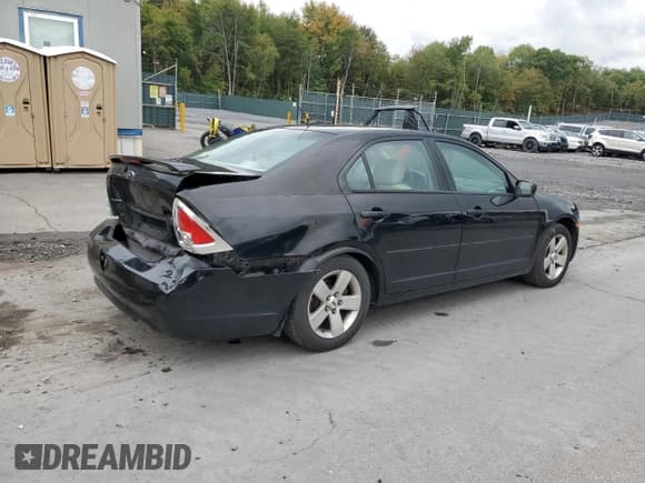 ✅ 2008 Ford Fusion SE • VIN: 3FAHP07Z38R272210 • Lot: 81709855. Wystawiony na Copart z przebiegiem 101 283 mil. Bezpłatny archiwum sprzedaży aukcyjnych z USA i szczegółowy raport historii pojazdu na DreamBid. Zdjęcie 3.