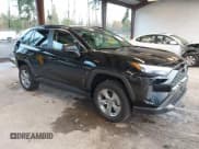 ✅ 2023 Toyota RAV4 Hybrid LE • VIN: JTMLWRFV0PD172146 • Лот: 43639406. Опубликован ранее на IAAI с пробегом 30 970 миль. Бесплатный доступ к архиву аукционных продаж из США и подробный отчёт об истории автомобиля на DreamBid. Изображение 1.