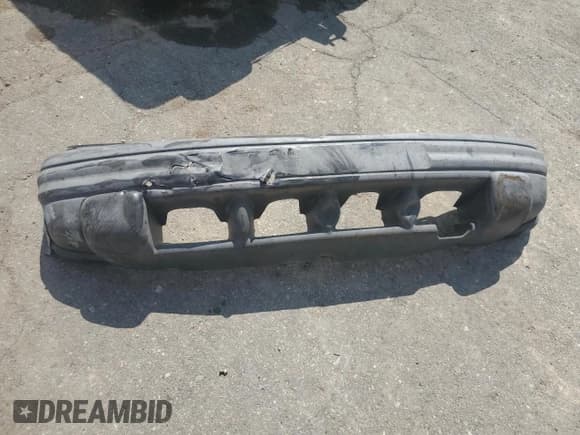 ✅ 2004 Suzuki Grand Vitara • VIN: 2S3TE62V646102332 • Lot: 68309535. Wystawiony na Copart z przebiegiem 248 542 mil. Bezpłatny archiwum sprzedaży aukcyjnych z USA i szczegółowy raport historii pojazdu na DreamBid. Zdjęcie 12.