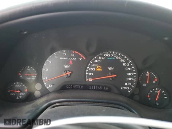 ✅ 1997 Chevrolet Corvette • VIN: 1G1YY22G8V5107138 • Lot: 70486084. Wystawiony na Copart z przebiegiem 231 965 mil mil. Skorzystaj z bezpłatnego archiwum sprzedaży aukcyjnych z USA i zobacz szczegółowy raport historii pojazdu na DreamBid. Zdjęcie 9.