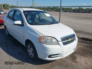 2009 Chevrolet Aveo 1LT z VIN KL1TD56E19B333687, wystawiony jako IAAI lot #43473710 z przebiegiem 120 518 mil mil oraz . Historia ofert i sprzedaży dostępna na DreamBid. Obrazek 1.