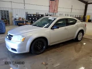 ✅ 2012 Dodge Avenger SE • VIN: 1C3CDZABXCN221428 • Lot: 82440324. Wystawiony na Copart z przebiegiem 183 815 mil. Bezpłatny archiwum sprzedaży aukcyjnych z USA i szczegółowy raport historii pojazdu na DreamBid. Zdjęcie 1.