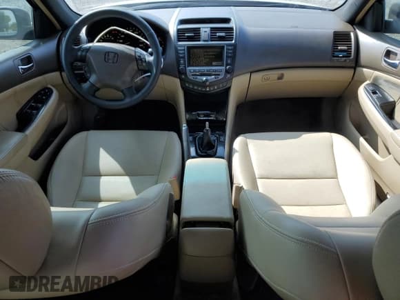 ✅ 2006 Honda Accord EX-L • VIN: 1HGCM65856A018551 • Lot: 64599015. Listed on Copart with 267,261 mi. Free auction sales archive from the USA and detailed vehicle history report at DreamBid. Image 8.