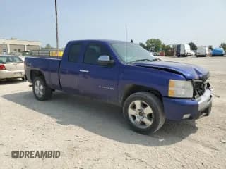 ✅ 2011 Chevrolet Silverado 1500 LT • VIN: 1GCRKSE32BZ247471 • Lot: 68891274. Listed on Copart with 195,780 mi. Free auction sales archive from the USA and detailed vehicle history report at DreamBid. Image 4.