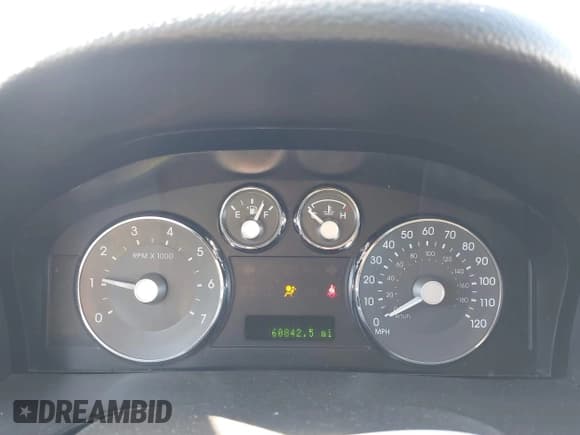 ✅ 2008 Mercury Milan • VIN: 3MEHM07Z58R633485 • Lot: 41764314. Listed on IAAI with 60,842 mi. Free auction sales archive from the USA and detailed vehicle history report at DreamBid. Image 7.