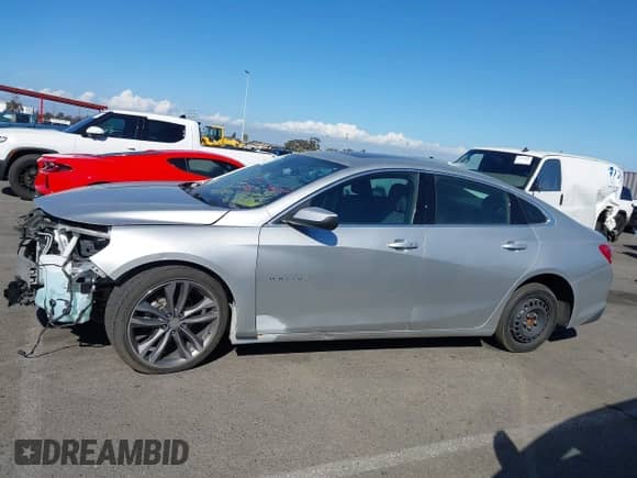 2022 Chevrolet Malibu LT z VIN 1G1ZD5ST9NF139833, wystawiony jako IAAI lot #43519704 z przebiegiem 62 390 mil mil oraz . Historia ofert i sprzedaży dostępna na DreamBid. Obrazek 14.