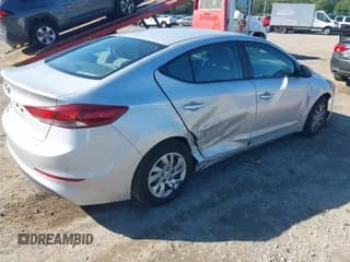 ✅ 2018 Hyundai Elantra SE • VIN: KMHD74LF9JU577362 • Лот: 43027160. Опубликован ранее на IAAI с пробегом 54 365 миль. Бесплатный доступ к архиву аукционных продаж из США и подробный отчёт об истории автомобиля на DreamBid. Изображение 4.