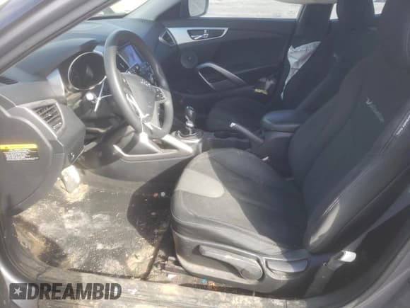 ✅ 2012 Hyundai Veloster w/Gray Int • VIN: KMHTC6ADXCU025232 • Lot: 41638915. Wystawiony na Copart z przebiegiem 136 486 mil. Bezpłatny archiwum sprzedaży aukcyjnych z USA i szczegółowy raport historii pojazdu na DreamBid. Zdjęcie 7.