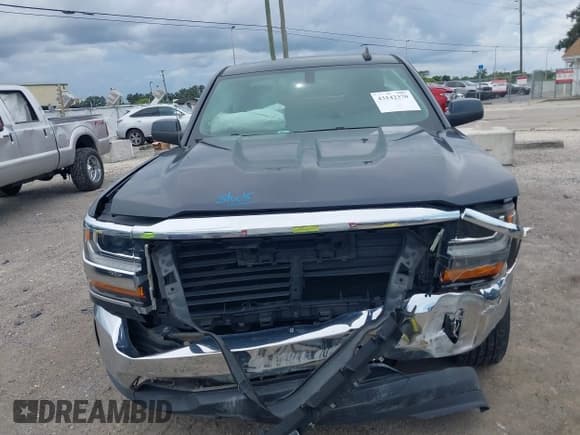 ✅ 2019 Chevrolet Silverado 1500 LT • VIN: 2GCRCPEC9K1156071 • Lot: 43142370. Wystawiony na IAAI z przebiegiem 56 636 mil. Bezpłatny archiwum sprzedaży aukcyjnych z USA i szczegółowy raport historii pojazdu na DreamBid. Zdjęcie 13.