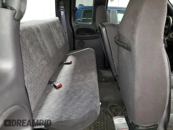 ✅ 2001 Dodge 1500 • VIN: 3B7HF13Z31M264958 • Lot: 90492485. Wystawiony na Copart z przebiegiem 90 877 mil. Bezpłatny archiwum sprzedaży aukcyjnych z USA i szczegółowy raport historii pojazdu na DreamBid. Zdjęcie 10.