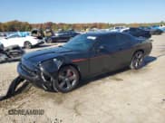 ✅ 2013 Dodge Challenger R/T Classic • VIN: 2C3CDYBTXDH680826 • Lot: 92224215. Wystawiony na Copart z przebiegiem 157 631 mil. Bezpłatny archiwum sprzedaży aukcyjnych z USA i szczegółowy raport historii pojazdu na DreamBid. Zdjęcie 1.