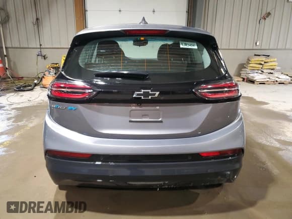 ✅ 2023 Chevrolet Bolt EV 1LT • VIN: 1G1FW6S05P4199616 • Lot: 42902625. Wystawiony na Copart z przebiegiem 31 877 mil. Bezpłatny archiwum sprzedaży aukcyjnych z USA i szczegółowy raport historii pojazdu na DreamBid. Zdjęcie 6.