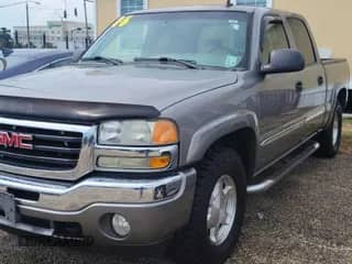 ✅ 2006 GMC Sierra 1500 SLE1 • VIN: 2GTEK13T761243412 • Lot: 70794205. Wystawiony na Copart z przebiegiem 192 833 mil. Bezpłatny archiwum sprzedaży aukcyjnych z USA i szczegółowy raport historii pojazdu na DreamBid. Zdjęcie 1.