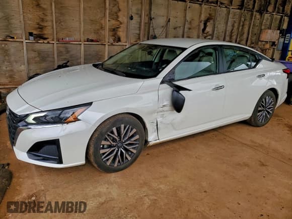 ✅ 2025 Nissan Altima SV • VIN: 1N4BL4DV0SN301263 • Lot: 93783055. Wystawiony na Copart z przebiegiem 14 638 mil. Bezpłatny archiwum sprzedaży aukcyjnych z USA i szczegółowy raport historii pojazdu na DreamBid. Zdjęcie 1.