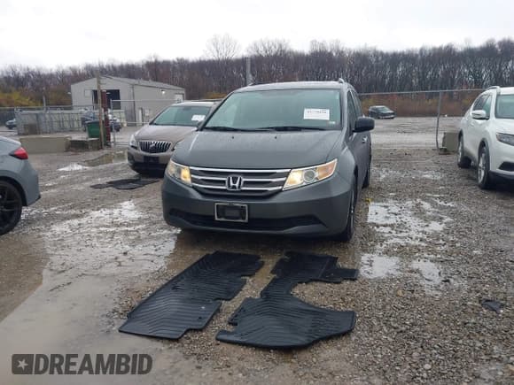 ✅ 2012 Honda Odyssey EX-L • VIN: 5FNRL5H63CB035402 • Lot: 43779658. Listed on IAAI with 170,420 mi. Free auction sales archive from the USA and detailed vehicle history report at DreamBid. Image 13.