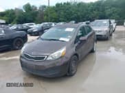 ✅ 2013 Kia Rio EX • VIN: KNADN4A33D6125111 • Лот: 42488963. Опубликован ранее на IAAI с пробегом 157 357 миль. Бесплатный доступ к архиву аукционных продаж из США и подробный отчёт об истории автомобиля на DreamBid. Изображение 2.