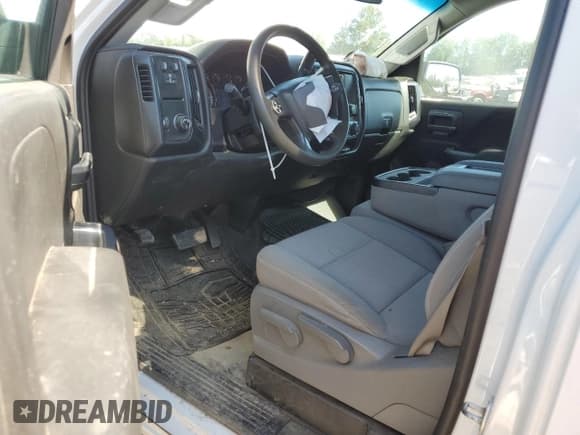 ✅ 2015 Chevrolet Silverado 2500HD Work Truck • VIN: 1GC0CUEG3FZ140777 • Lot: 65505855. Wystawiony na Copart z przebiegiem 170 419 mil. Bezpłatny archiwum sprzedaży aukcyjnych z USA i szczegółowy raport historii pojazdu na DreamBid. Zdjęcie 8.