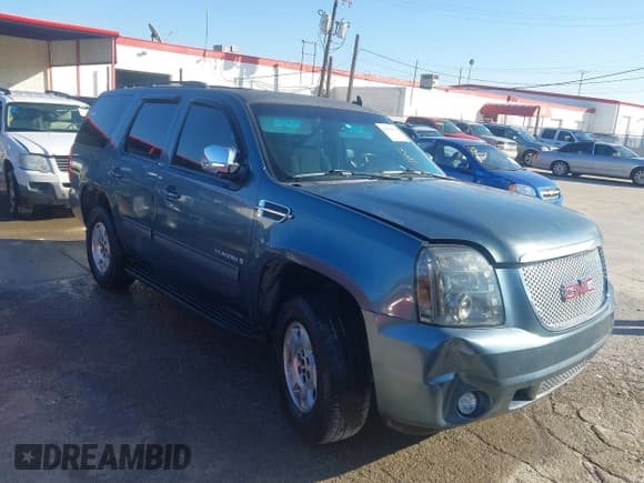 ✅ 2009 GMC Yukon • VIN: 1GKFC23J79R274343 • Lot: 43676034. Listed on IAAI with 203,877 mi. Free auction sales archive from the USA and detailed vehicle history report at DreamBid. Image 1.
