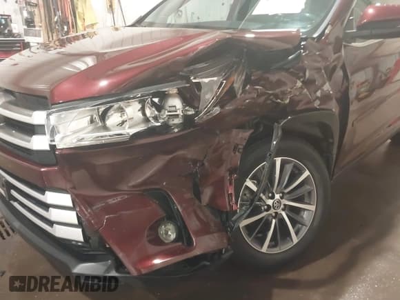 ✅ 2019 Toyota Highlander SE • VIN: 5TDJZRFH3KS706777 • Лот: 43431429. Опубликован ранее на IAAI с пробегом 35 869 миль. Бесплатный доступ к архиву аукционных продаж из США и подробный отчёт об истории автомобиля на DreamBid. Изображение 6.