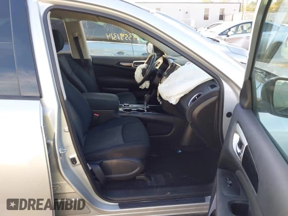 ✅ 2017 Nissan Pathfinder SL • VIN: 5N1DR2MM1HC674079 • Lot: 43591314. Wystawiony na IAAI z przebiegiem 146 309 mil. Bezpłatny archiwum sprzedaży aukcyjnych z USA i szczegółowy raport historii pojazdu na DreamBid. Zdjęcie 5.