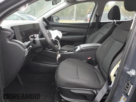 ✅ 2025 Hyundai Tucson SE • VIN: 5NMJA3DE9SH543567 • Lot: 84234435. Wystawiony na Copart z przebiegiem 12 284 mil. Bezpłatny archiwum sprzedaży aukcyjnych z USA i szczegółowy raport historii pojazdu na DreamBid. Zdjęcie 7.