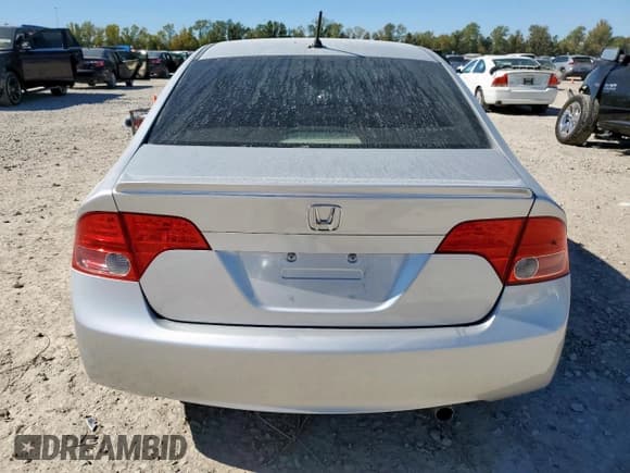 ✅ 2008 Honda Civic • VIN: JHMFA36218S018622 • Лот: 92204215. Опубликован ранее на Copart с пробегом 143 268 миль. Бесплатный доступ к архиву аукционных продаж из США и подробный отчёт об истории автомобиля на DreamBid. Изображение 6.