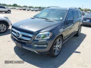 ✅ 2014 Mercedes-Benz GL 450 • VIN: 4JGDF7CE0EA319735 • Лот: 43159331. Опубликован ранее на IAAI с пробегом 81 718 миль. Бесплатный доступ к архиву аукционных продаж из США и подробный отчёт об истории автомобиля на DreamBid. Изображение 2.