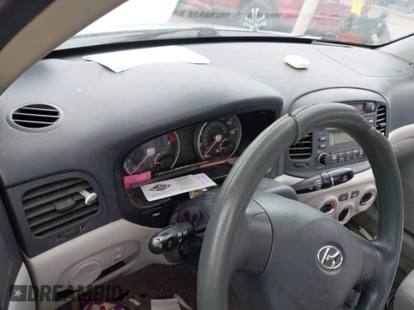 ✅ 2007 Hyundai Accent GLS • VIN: KMHCN46C67U111206 • Лот: 42655317. Опубликован ранее на IAAI с пробегом Не указан. Бесплатный доступ к архиву аукционных продаж из США и подробный отчёт об истории автомобиля на DreamBid. Изображение 7.