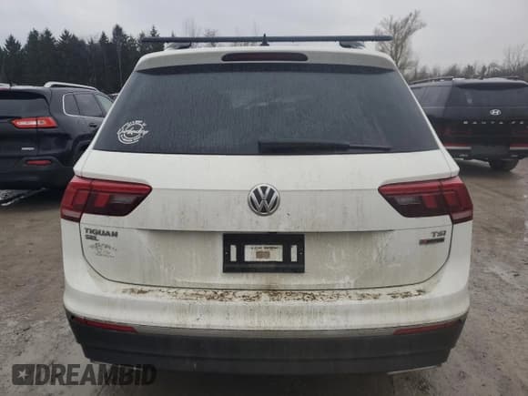 ✅ 2018 Volkswagen Tiguan SEL • VIN: 3VV2B7AX5JM012930 • Lot: 92529245. Listed on Copart with 109,777 mi. Free auction sales archive from the USA and detailed vehicle history report at DreamBid. Image 6.
