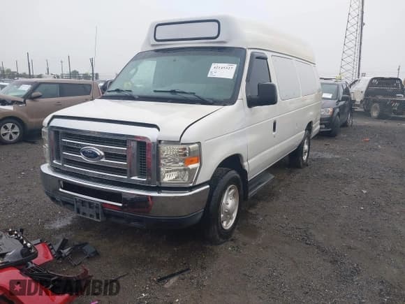 ✅ 2013 Ford Econoline Cargo Commercial • VIN: 1FTNS2ELXDDB18537 • Лот: 42145327. Опубликован ранее на IAAI с пробегом 101 154 миль. Бесплатный доступ к архиву аукционных продаж из США и подробный отчёт об истории автомобиля на DreamBid. Изображение 2.