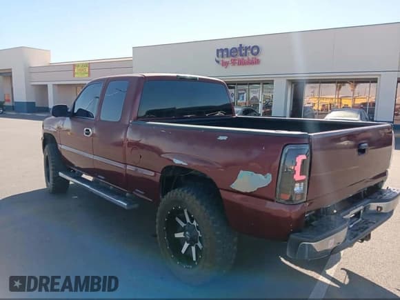 ✅ 1999 GMC Sierra 1500 SLE • VIN: 2GTEK19T4X1544812 • Lot: 43715818. Listed on IAAI with Not provided. Free auction sales archive from the USA and detailed vehicle history report at DreamBid. Image 3.