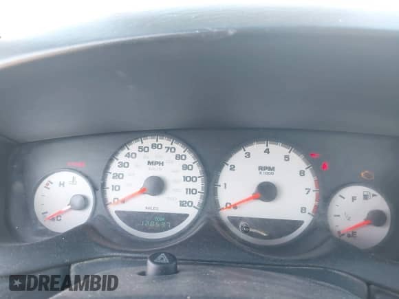 2005 Dodge Neon SXT z VIN 1B3ES56C95D221418, wystawiony jako IAAI lot #42353948 z przebiegiem 128 537 mil mil oraz . Historia ofert i sprzedaży dostępna na DreamBid. Obrazek 7.