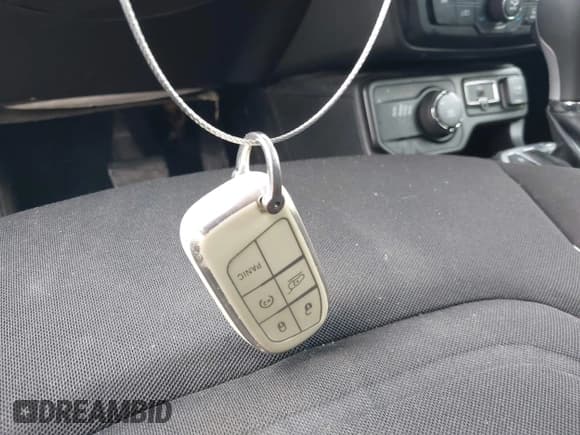 ✅ 2019 Jeep Renegade Altitude • VIN: ZACNJBBB3KPK08543 • Lot: 42826236. Listed on IAAI with 94,729 mi. Free auction sales archive from the USA and detailed vehicle history report at DreamBid. Image 11.