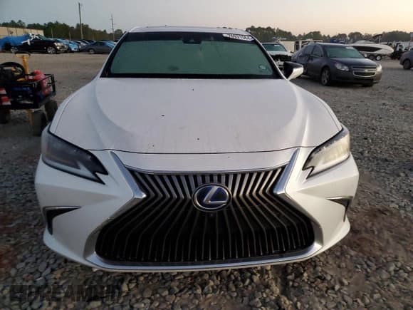 ✅ 2020 Lexus ES • VIN: 58AF21B10LU010836 • Lot: 76931564. Wystawiony na Copart z przebiegiem 82 900 mil. Bezpłatny archiwum sprzedaży aukcyjnych z USA i szczegółowy raport historii pojazdu na DreamBid. Zdjęcie 5.