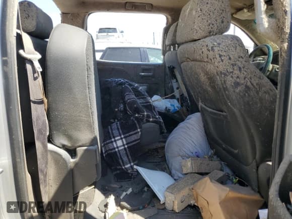 ✅ 2015 Chevrolet Silverado 1500 LT • VIN: 3GCUKREC7FG183212 • Lot: 58005475. Listed on Copart with 181,145 mi. Free auction sales archive from the USA and detailed vehicle history report at DreamBid. Image 10.