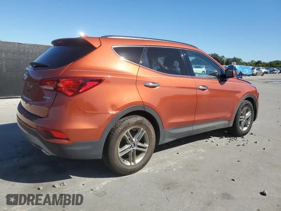 ✅ 2017 Hyundai Santa Fe 2.4L • VIN: 5XYZU3LB1HG492456 • Лот: 85956895. Опубликован ранее на Copart с пробегом 50 632 миль. Бесплатный доступ к архиву аукционных продаж из США и подробный отчёт об истории автомобиля на DreamBid. Изображение 3.