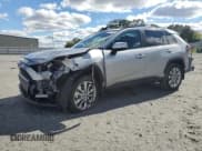 ✅ 2024 Toyota RAV4 XLE Premium • VIN: 2T3C1RFVXRC298777 • Лот: 90876835. Опубликован ранее на Copart с пробегом 22 050 миль. Бесплатный доступ к архиву аукционных продаж из США и подробный отчёт об истории автомобиля на DreamBid. Изображение 1.