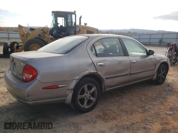 ✅ 2001 Nissan Maxima GXE • VIN: JN1CA31D21T832942 • Лот: 78465584. Опубликован ранее на Copart с пробегом 248 925 миль. Бесплатный доступ к архиву аукционных продаж из США и подробный отчёт об истории автомобиля на DreamBid. Изображение 3.