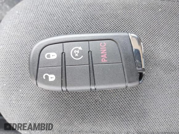 ✅ 2017 Jeep Renegade Latitude • VIN: ZACCJABB6HPE80971 • Лот: 43391377. Опубликован ранее на IAAI с пробегом 140 903 миль. Бесплатный доступ к архиву аукционных продаж из США и подробный отчёт об истории автомобиля на DreamBid. Изображение 11.