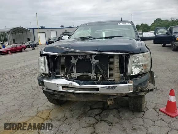 ✅ 2007 Chevrolet Silverado 2500HD 1LT • VIN: 1GCHK23657F557924 • Лот: 67369815. Опубликован ранее на Copart с пробегом 278 962 миль. Бесплатный доступ к архиву аукционных продаж из США и подробный отчёт об истории автомобиля на DreamBid. Изображение 14.