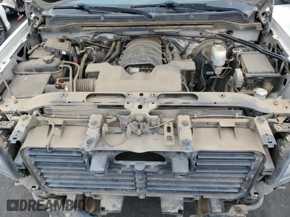 ✅ 2017 GMC Sierra 1500 SLE • VIN: 3GTP1MEC1HG166878 • Лот: 81921255. Опубликован ранее на Copart с пробегом 197 277 миль. Бесплатный доступ к архиву аукционных продаж из США и подробный отчёт об истории автомобиля на DreamBid. Изображение 11.