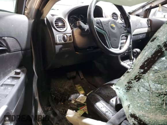 2012 Chevrolet Captiva Sport LT с VIN 3GNAL3E52CS529617, выставлен на аукционе Copart как лот 82531004 с пробегом Не указан миль и Списание • Salvage title. История ставок и продаж доступна на DreamBid. Изображение 8.