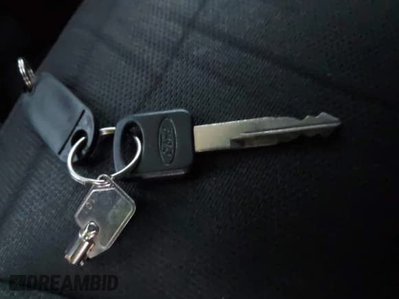 ✅ 2017 Ford Police Interceptor Utility • VIN: 1FM5K8AR4HGD92121 • Лот: 43717273. Опубликован ранее на IAAI с пробегом 79 393 миль. Бесплатный доступ к архиву аукционных продаж из США и подробный отчёт об истории автомобиля на DreamBid. Изображение 11.