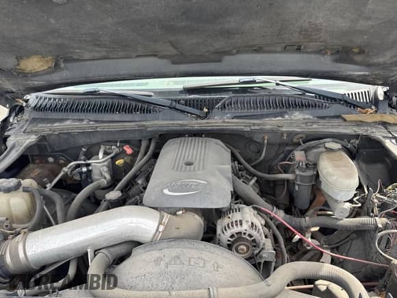 2004 Chevrolet Silverado 1500 z VIN 1GCEK19T74E305457, wystawiony jako Copart lot #59048185 z przebiegiem 261 976 mil mil oraz Czysty tytuł • Clean title. Historia ofert i sprzedaży dostępna na DreamBid. Obrazek 7.